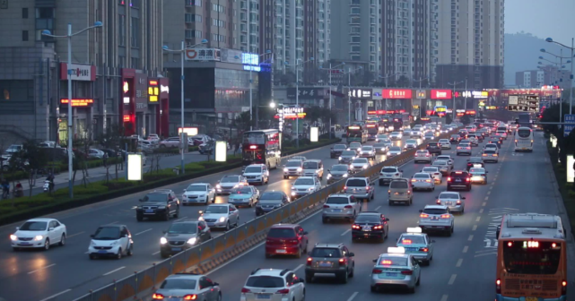 为啥各行各业巨头都来造车？新能源市场究竟有多庞大