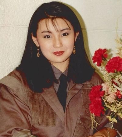 又被张曼玉的年代秀美到了展现女人气质每一套港风都不简单