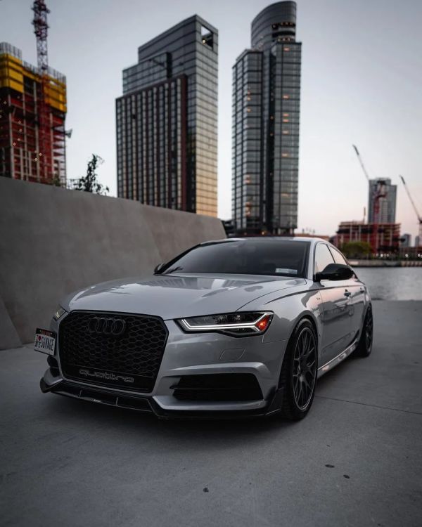 奥迪s6v8tc7太太太帅了