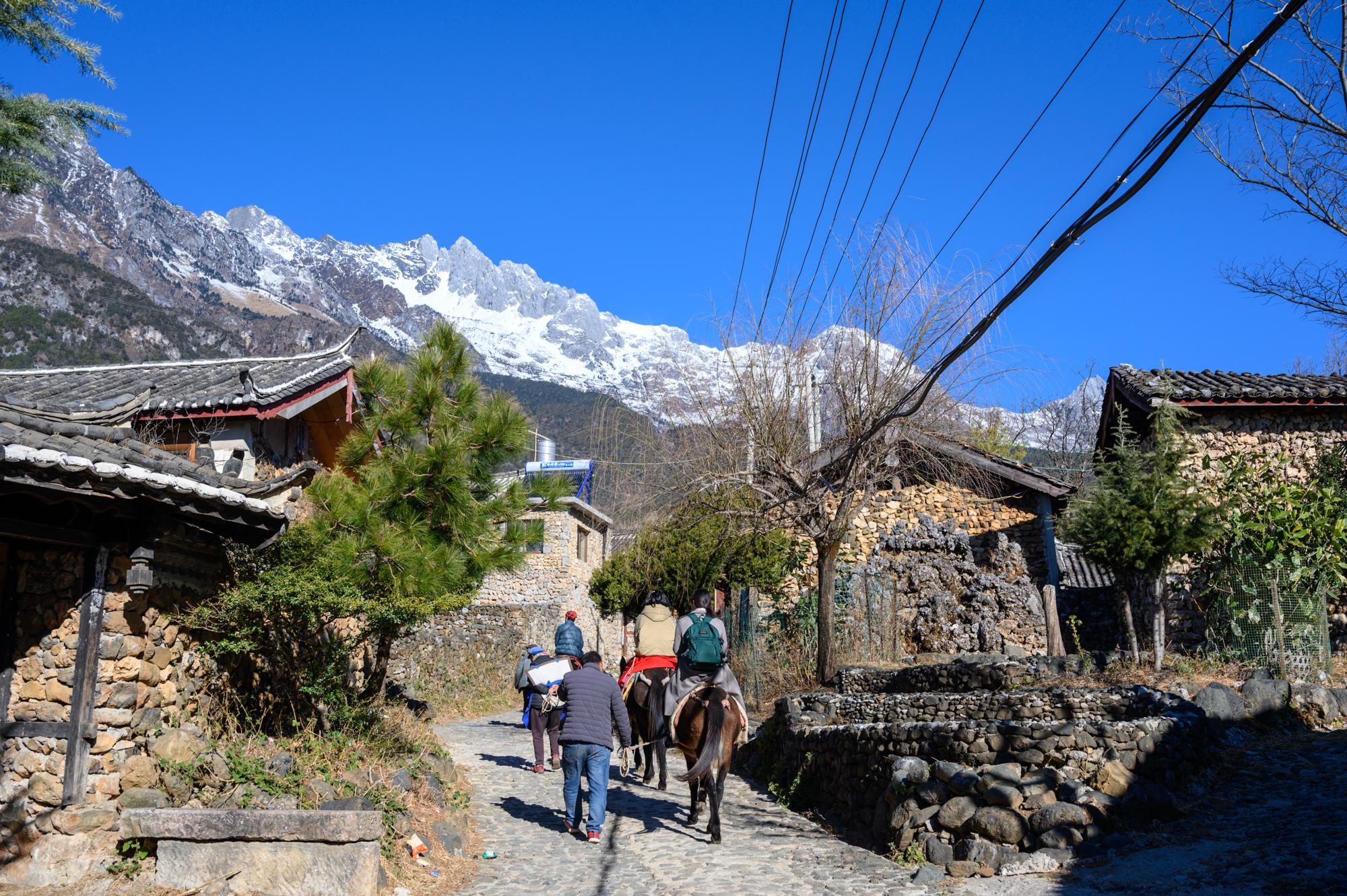 来丽江旅游可以不去古城，雪山下有座古村一定要去，美如人间仙境