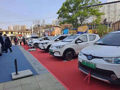 汽车“约惠”总动员， 21日-23日，李宁运动中心广场见