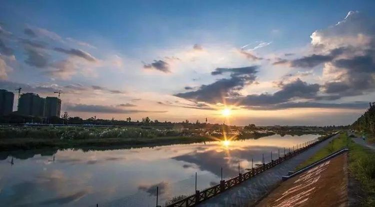 广汉市gdp_三星堆之城德阳市的2020年前三季度GDP出炉,追上安庆还需多久?