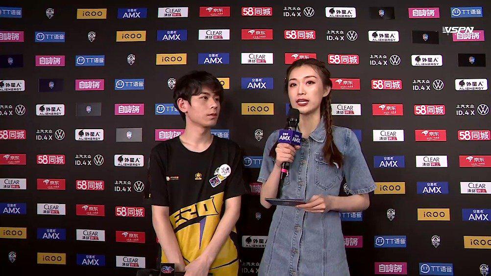 南京hero无畏女朋友,无畏女朋友照片 南京hero.无畏赛后采访: 现在回到s组