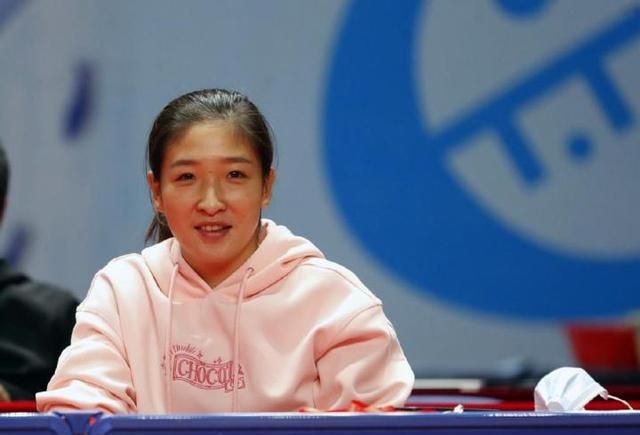 大满贯现身新闻界乒乓球赛,刘诗雯可选的