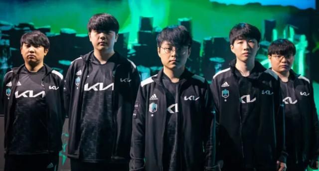 夺冠几天了?韩媒还在阴阳怪气RNG受偏袒,教练硬气回应打脸休闲区蓝鸢梦想 - Www.slyday.coM 夺冠几天了?韩媒还在阴阳怪气RNG受偏袒,教练硬气回应打脸休闲区蓝鸢梦想 - Www.slyday.coM