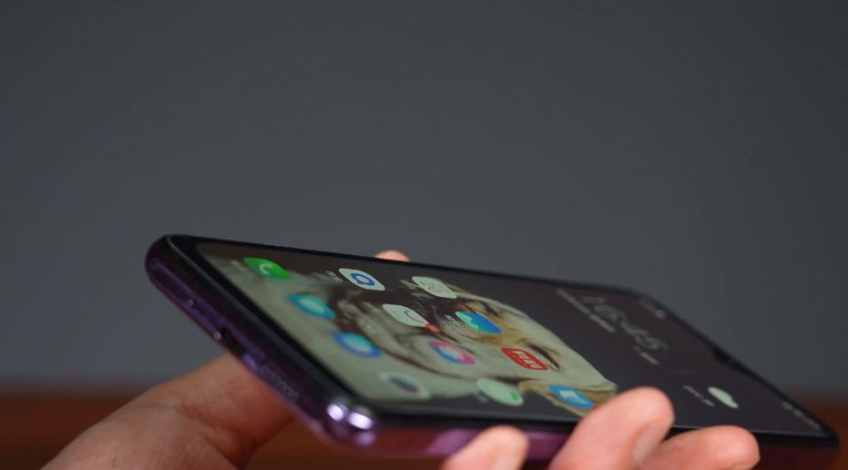 二驴带货被曝卖“山寨手机”,职业打假人:被骗的消费者退一赔三休闲区蓝鸢梦想 - Www.slyday.coM 二驴带货被曝卖“山寨手机”,职业打假人:被骗的消费者退一赔三休闲区蓝鸢梦想 - Www.slyday.coM