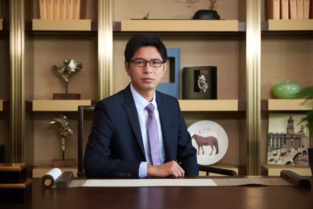 双欣董事长乔玉华简历_鸿星尔克董事长(2)