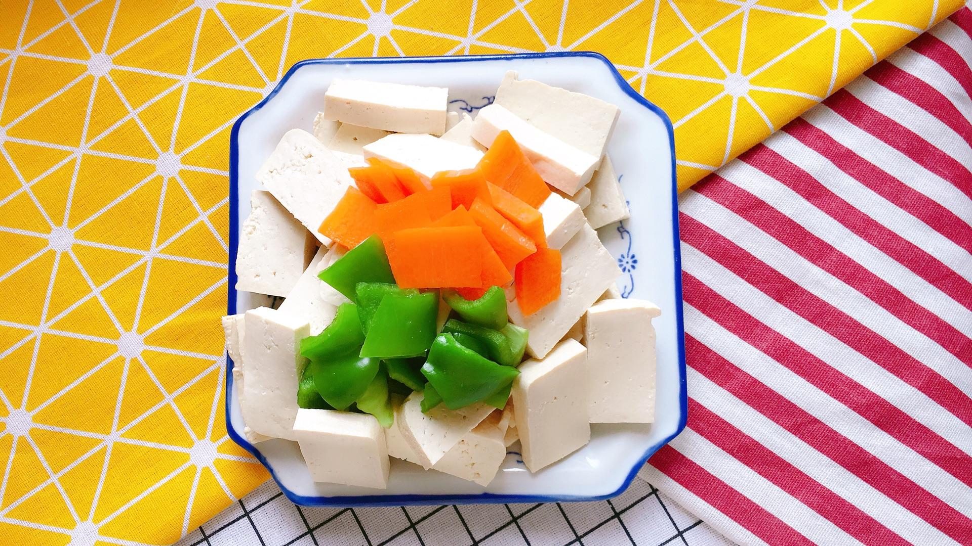 入口即化的肉末豆腐，是一道可以做给宝宝吃的辅食！|豆腐|肉末|步骤_新浪新闻