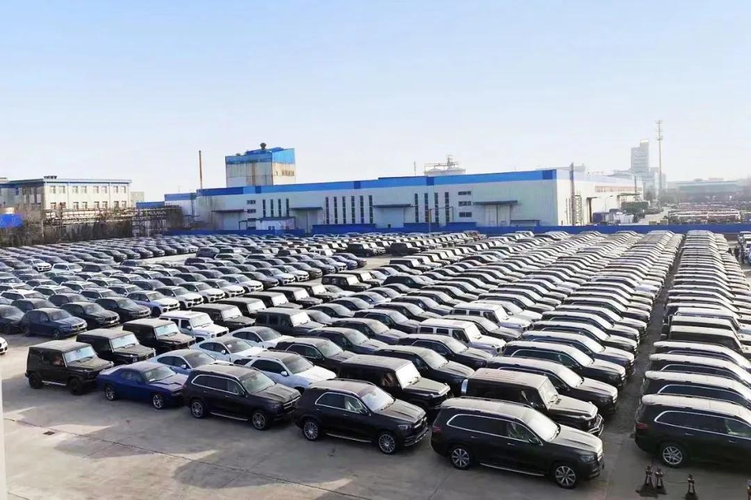 近日,天津市平行进口汽车流通协会发布信息称,全国首批获得国六环保