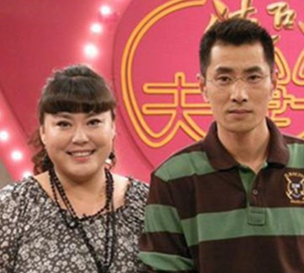 送走高位截瘫养子,被500副导演联合封杀,李菁菁到底做了什么?