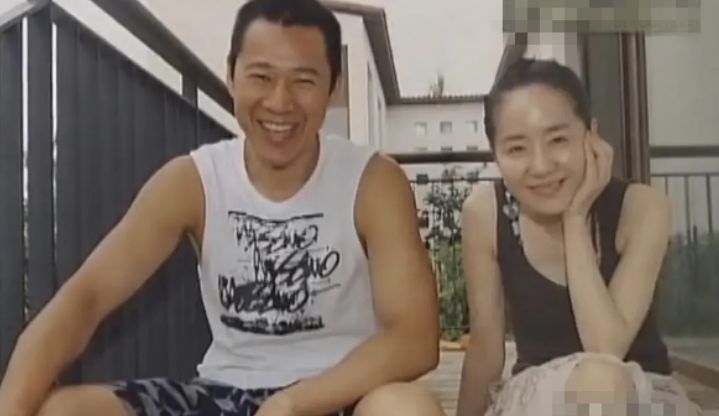 张丰毅爱健身更爱老婆,500平豪宅惹人羡慕,很少和儿子