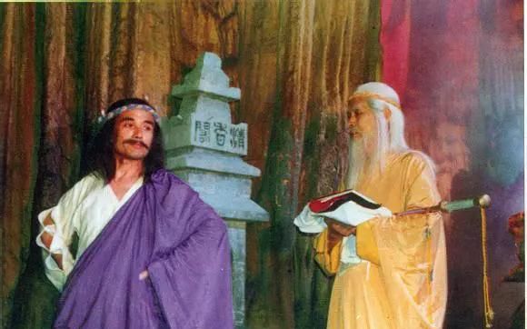 《封神榜》31年,傅艺伟现实中还是栽了,94岁的蓝天野活成姜太公
