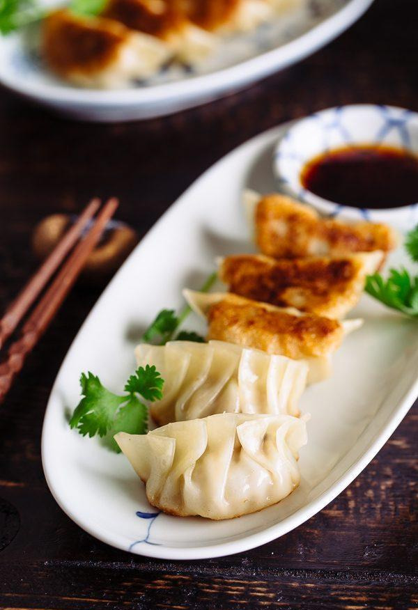 自制日式煎饺:外皮酥脆馅汁美味,绝对不输国内任何一家店