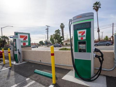 便利店也要“擦边”新能源？ 7-11将在美国建500个充电桩