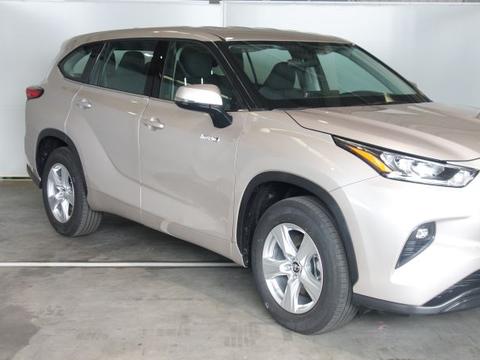 5座不够，6座嫌小，三胎政策落地，家庭选车7座成“团宠”？