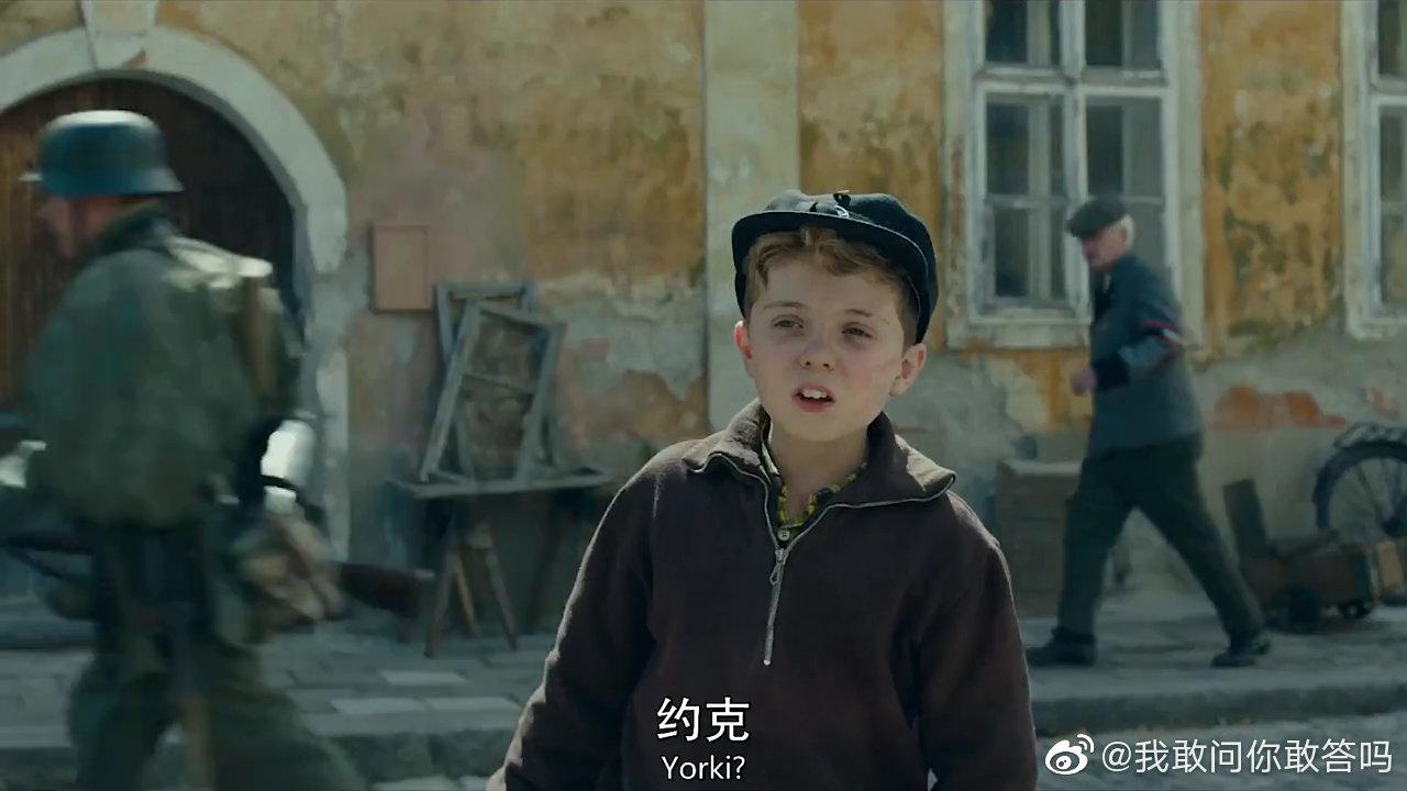 乔乔的异想世界本该玩耍的年纪却被迫踏上了战场愿世界和平67