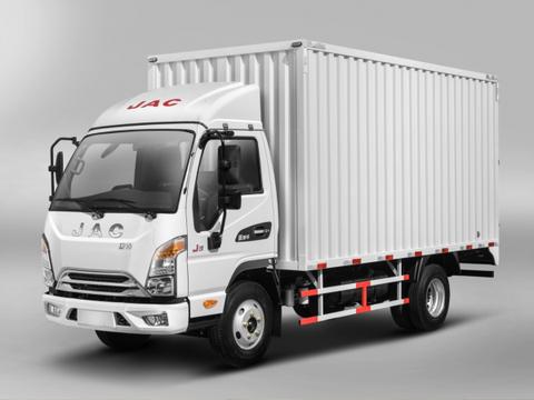 引领县域创富市场江淮康铃推出首款汽油机轻卡