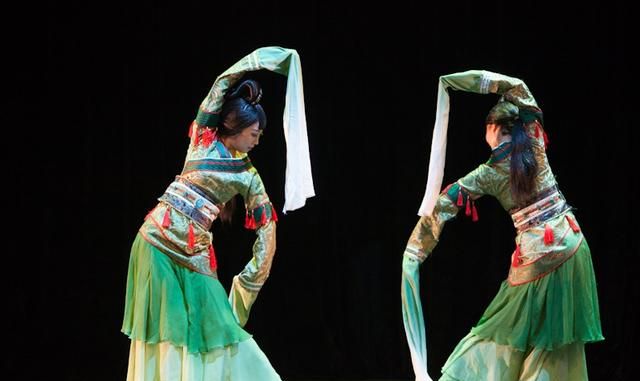 不同时期 舞蹈在戏曲中叙事 刻画形象 抒情等功能的历史变迁