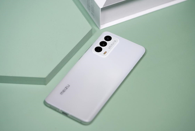 同为小屏旗舰魅族18iphone12和三星s21哪个是最佳之选