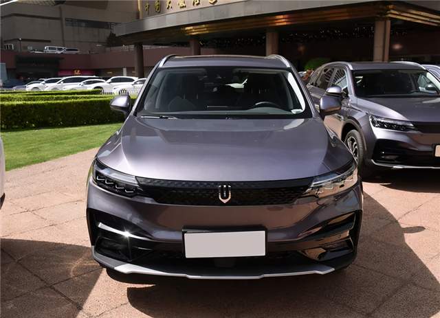 车300:换个车标价格从15万涨到近40万!创维新车即将出口德国