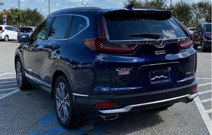 RAV4刚火,“终结者”到店实拍,油耗4.8L配四驱
