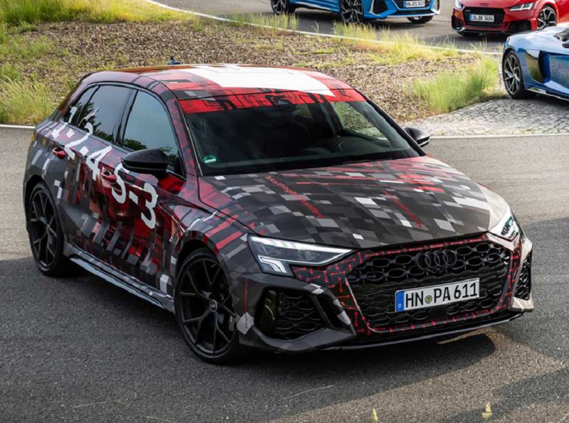 搭载2.0T直列五缸发动机 奥迪RS 3/RS 3 Sportback预告图发布