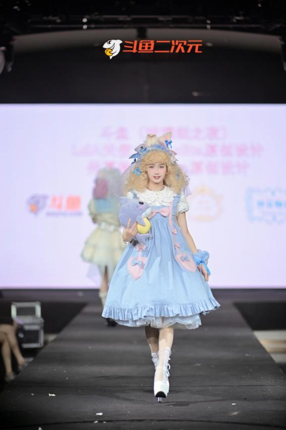 次元梦工厂豪华阵容搭配:超多资深coser即将抵达!