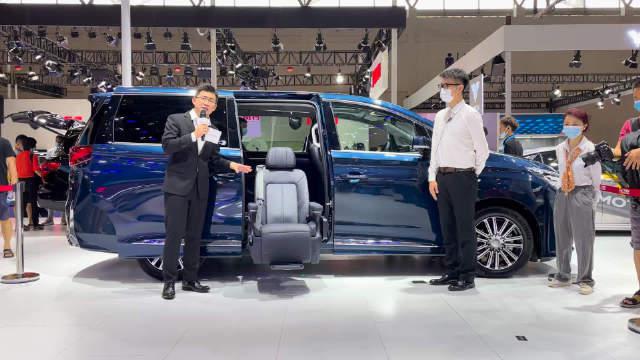 百善孝为先，孝顺父母不需要你大大的房子和更多的钞票……