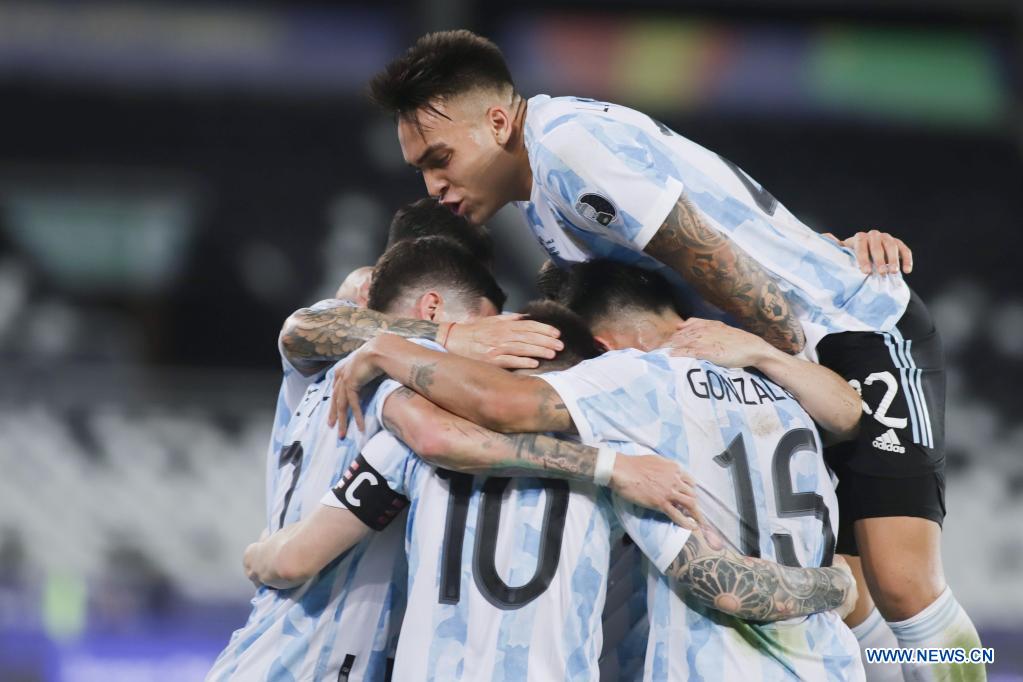 Players of Argentina celebrate during the Group A match between Argentina and Chile at the 2021 Copa America in Brasilia, Brazil, June 14, 2021. (Xinhua/Rahel Patrasso)