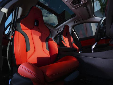 热门低价豪华车推荐，20万预算的小资之选，品质、性能都不俗