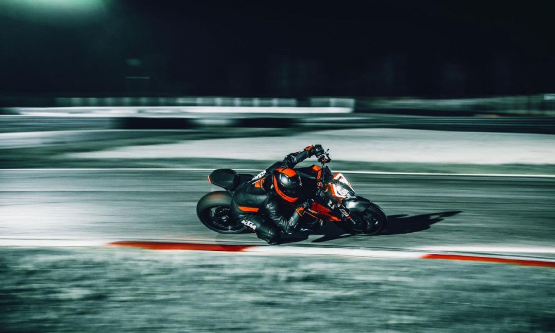 ktm超级公爵高清壁纸,ktm1290高清手机壁纸 "新手消耗器"之ktm超级公爵,你敢来挑战吗?