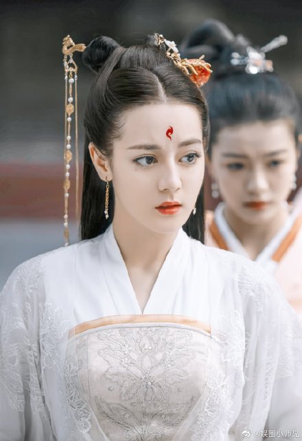 迪丽热巴