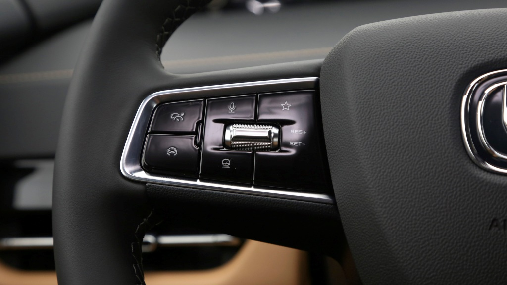 试驾长安UNI休闲区蓝鸢梦想 - Www.slyday.coM 试驾长安UNI休闲区蓝鸢梦想 - Www.slyday.coM