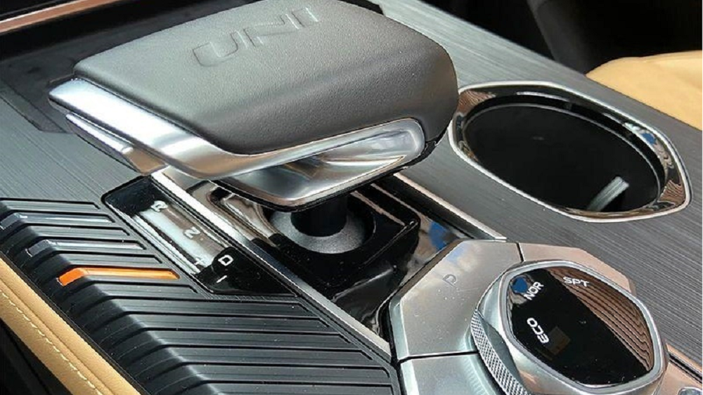 试驾长安UNI休闲区蓝鸢梦想 - Www.slyday.coM 试驾长安UNI休闲区蓝鸢梦想 - Www.slyday.coM