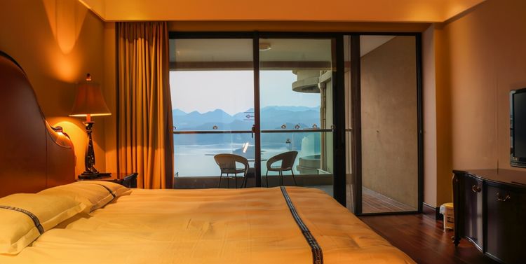 男女同事出差,为了省钱同住一间房,合适吗?2个女人的大实话休闲区蓝鸢梦想 - Www.slyday.coM 男女同事出差,为了省钱同住一间房,合适吗?2个女人的大实话休闲区蓝鸢梦想 - Www.slyday.coM