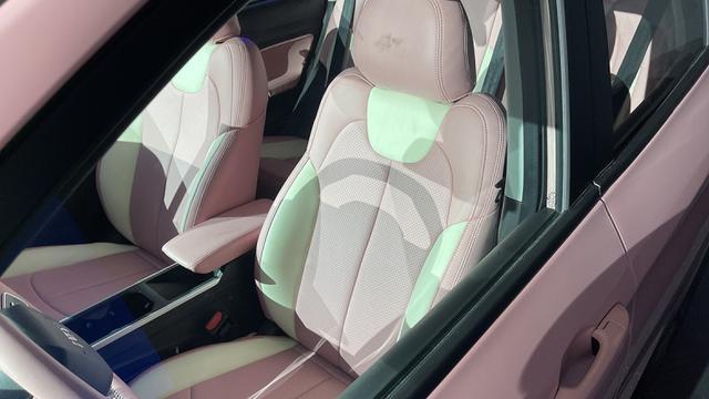 7.29万起售居然还有儿童车,哪吒V两款定制版值得买吗?