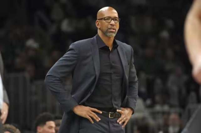 太阳绝杀球经典传奇网页版曝光!蒙蒂指导艾顿尝试扣篮!名嘴直言:最佳教练