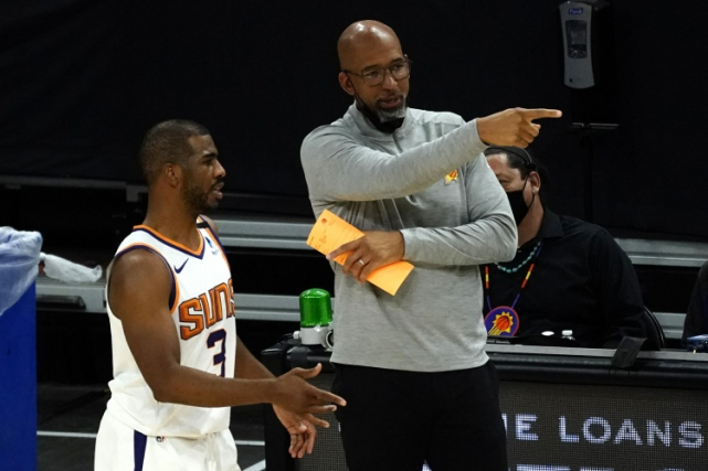 太阳绝杀球经典传奇网页版曝光!蒙蒂指导艾顿尝试扣篮!名嘴直言:最佳教练