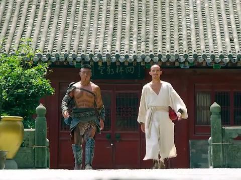 新侠客行:赏罚二使闯武当,张三单手就打败道长,武功出