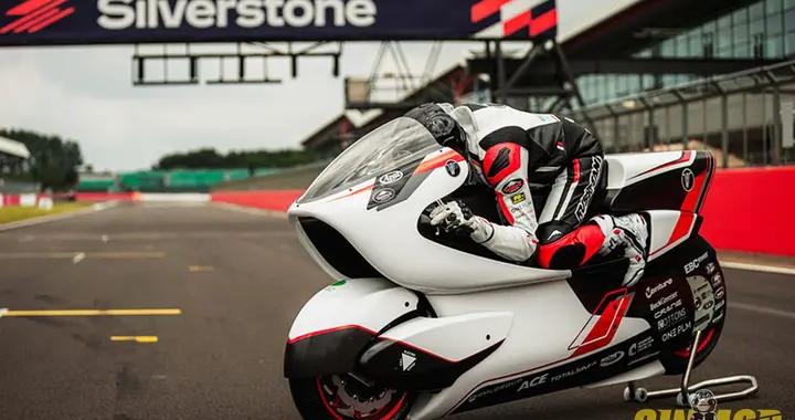 挑战地表极速电动机车！White Motorcycle概念车可减少70%空气阻力