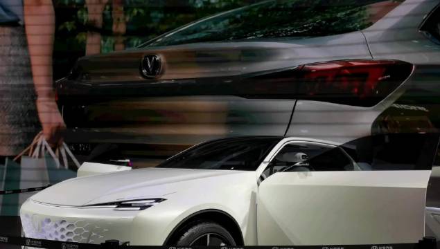 长安最近的车型设计真的很激进，看看这个概念车