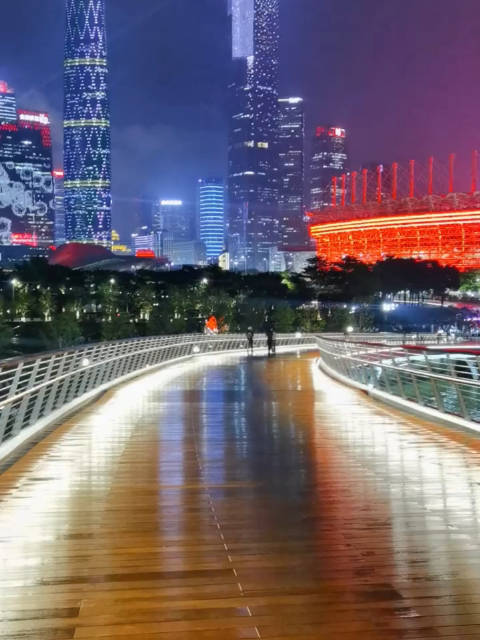 广州海珠区海心桥,成为新的地标性网红打卡景点