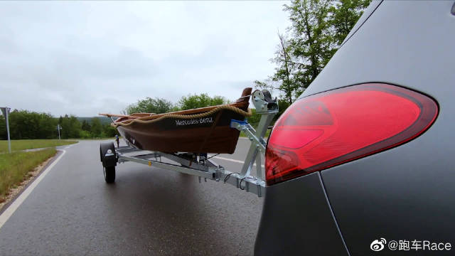 2022 梅赛德斯C級旅行车挂拖车操纵辅助演示（工作原理）