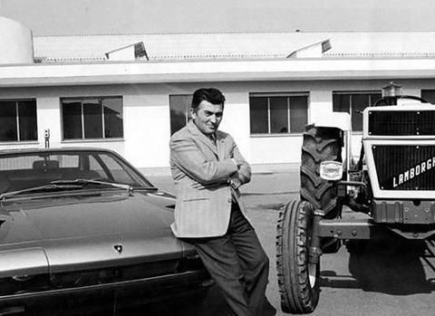 四座“斗牛”起源：全透明玻璃的 兰博基尼Marzal