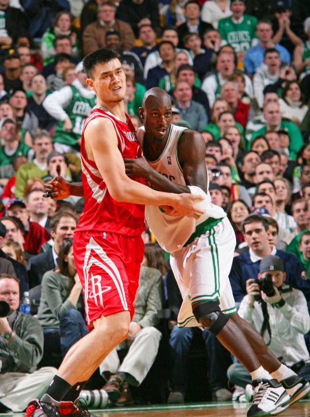 2010年的nba竞争有多大?姚明拿到历史最高年薪1.2亿,却只排第九