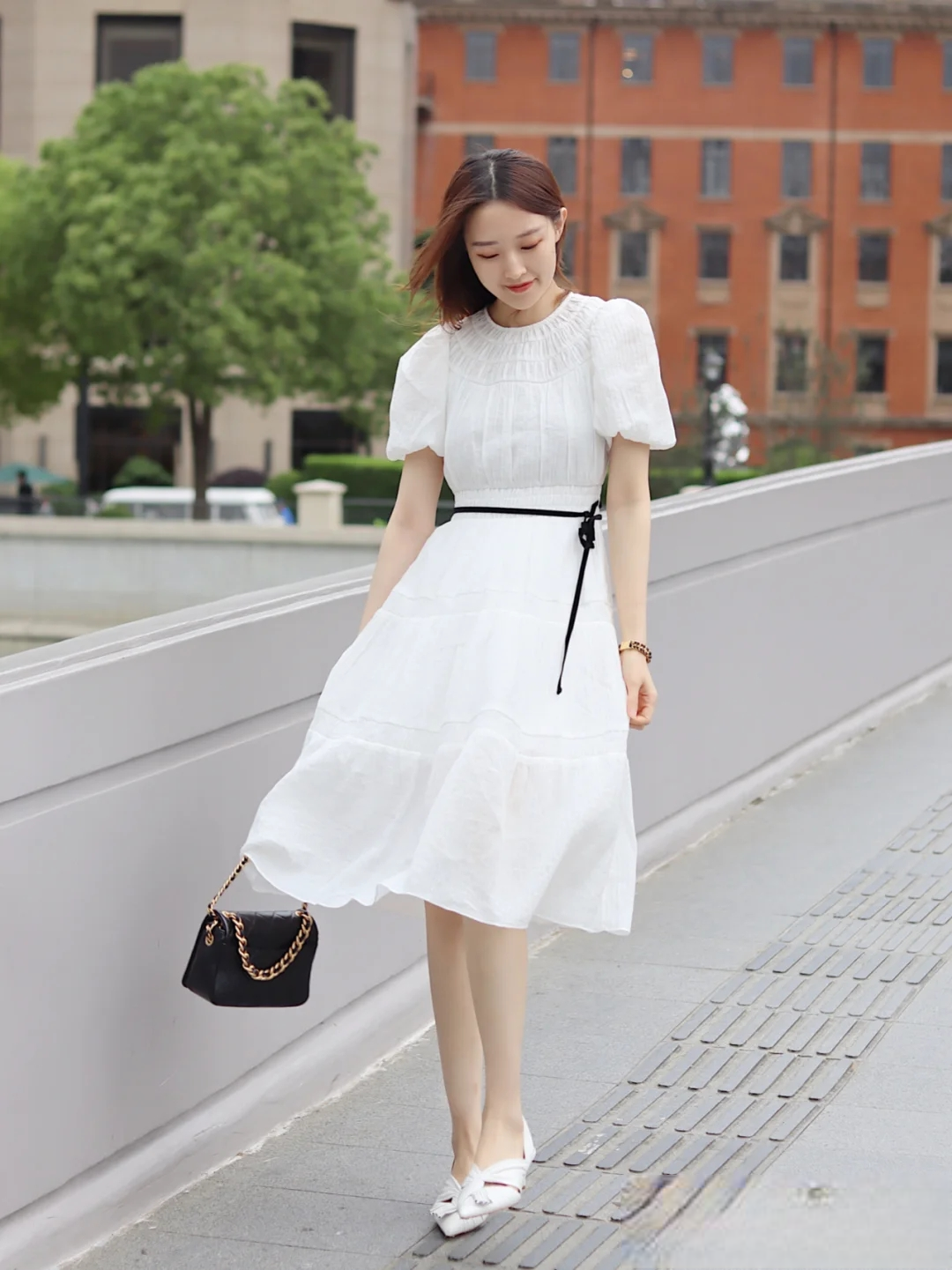 穿裙子的季节怎么能错过这几个款式呢？穿着时髦又气质，简约大气