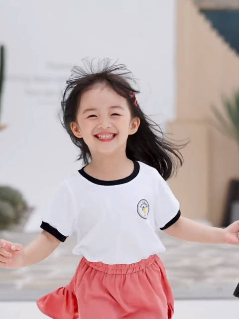 孩子的笑容真的可以治愈所有的不美好_新浪新闻