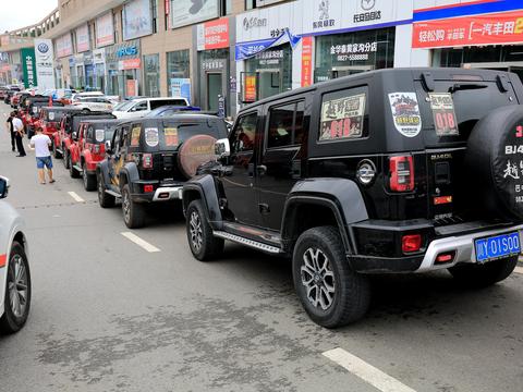 北汽越野首家“越野驿站”入驻巴城