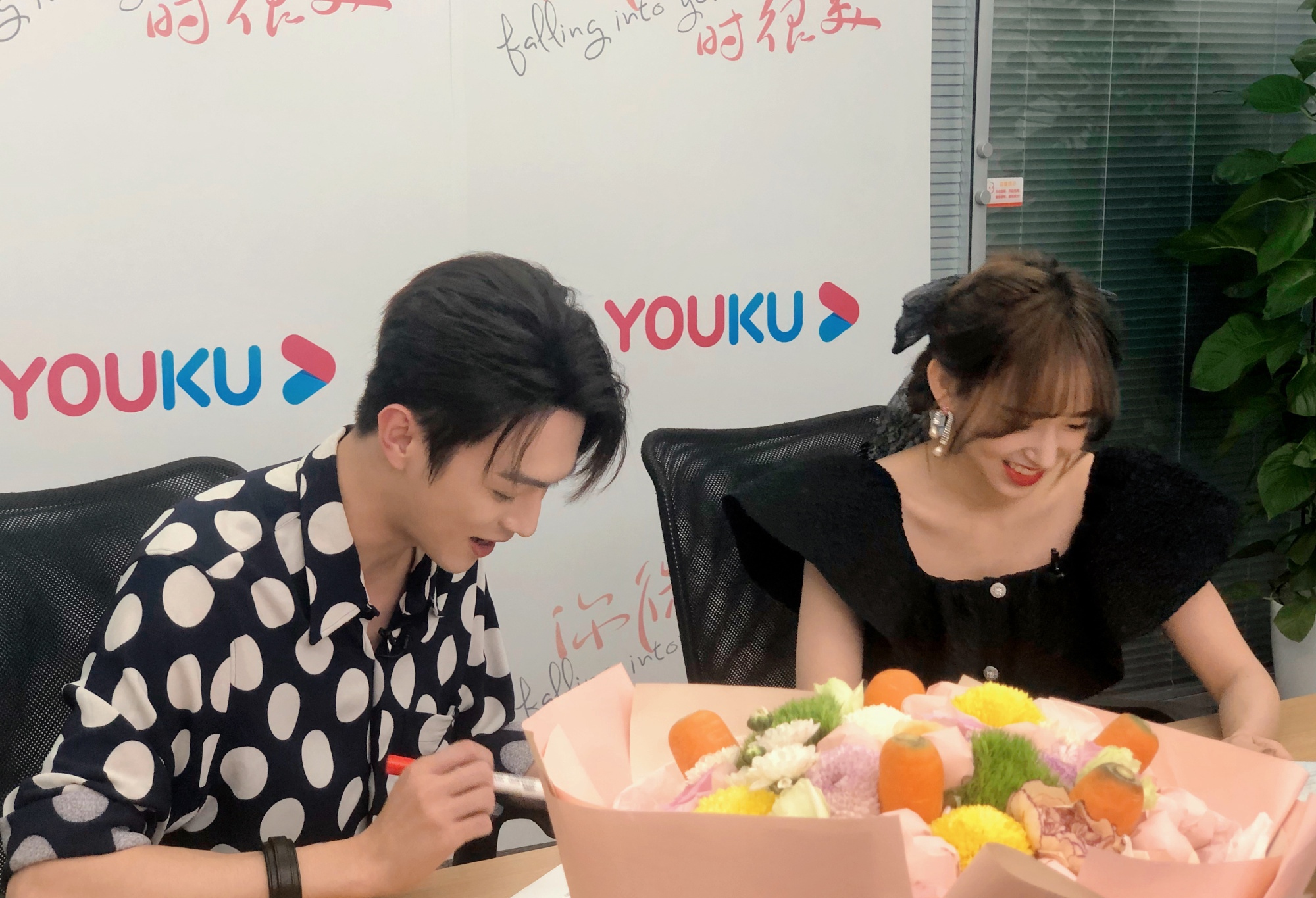 许凯程潇生图曝光,离开电视剧滤镜,他们两个真的有cp感吗