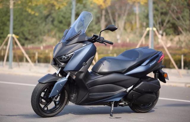 雅马哈xmax300,雅马哈xmax300图片 降价13万大贸雅马哈xmax300新售价498万性能表现如何